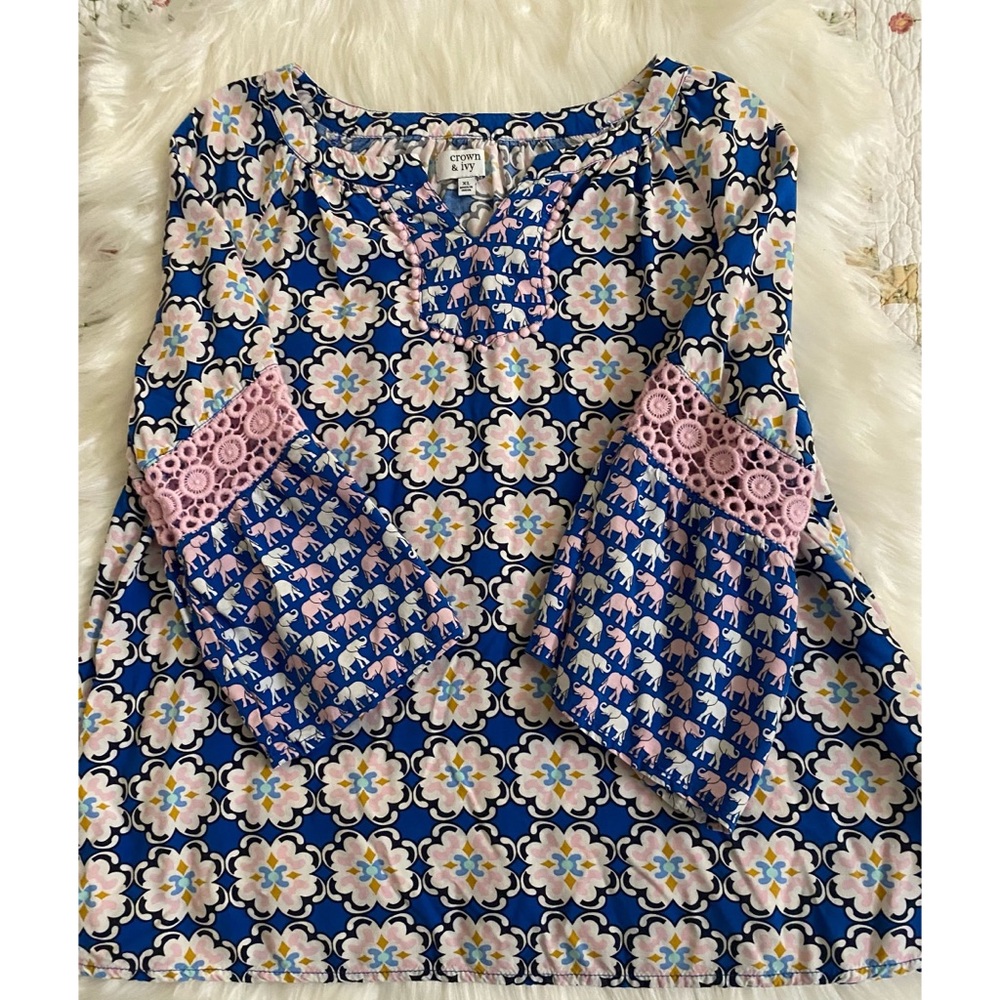 Crown And Ivy Girls Shirt 100% Rayon Belle Sleeve Lace Elephant Floral. Size XL